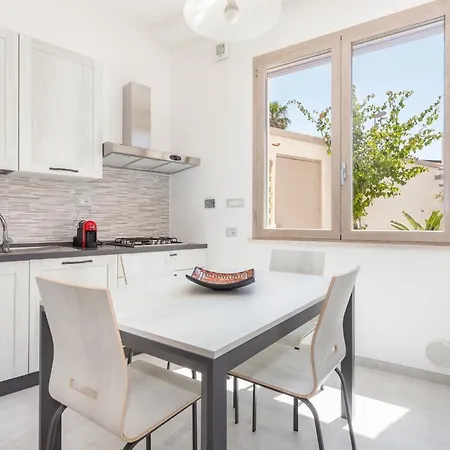 Casa L'angolo Fiorito Tatil Evi Càbras